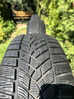 215/65 R16 zimné Good Year Ultra Grip, dezén 7,5 mm (4 ks) - 10