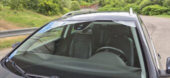 Volkswagen Passat B7 Variant 2.0TDI 103kw DSG rok 11/2013 - 10