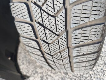 205/50 R17 zimné PIRELLI - 10