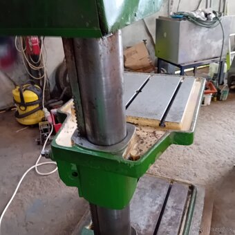 Stlpova vrtacka - 10