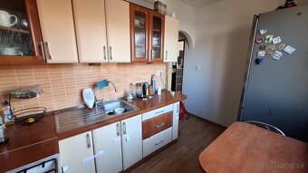 2 izbový byt v centre s dvoma veľkými balkónmi - 10