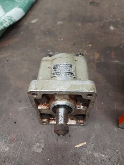 Zetor diely čerpadlá - 10