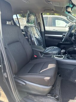 Toyota Hilux 2.8 D Double Cab 6AT Executive - 10