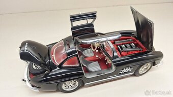 1:18 MERCEDES-BENZ 300SL - 10