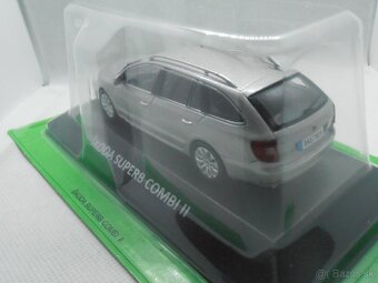 Škoda Superb II "Kaleidoskop" 1/43 - 10