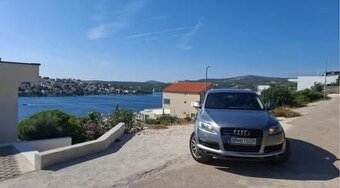 Q7 šedá metalíza - 10