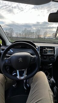 Peugeot 208 STYLE 1.2/60kw/45000km/1.Majitel/SK auto - 10