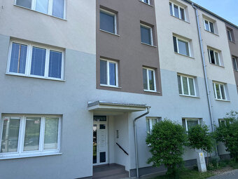 3 izb. byt Trenčín, Sihoť II, ul. Osvienčimská - 10
