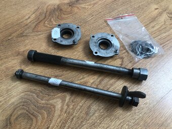 Predám náhradné diely na ČZ 125 T a ČZ 125 B - 10