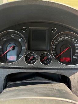Volkswagen Passat - 10