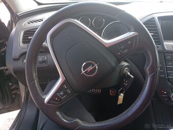 Opel Insignia - 10