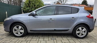 Renault Mégane 1.6 16V Dynamique - 10