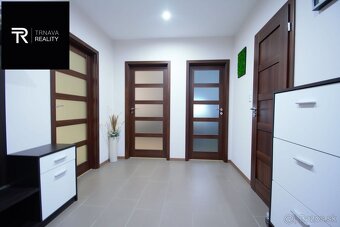 Moderný kompletne zrekonštruovaný 4 izbový byt 77 m2, Sládko - 10