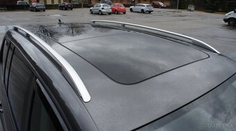 Volkswagen Touran 1,6TDi DSG Highline - 10