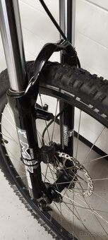 Kona CINDER CONE 26 veľ.M 3x9 Top stav - 10