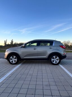 Kia Sportage 2.0 CRDi AWD - 10