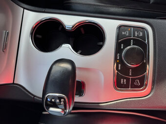 Jeep Grand Cherokee 3.0L V6 TD Overland A/T - 10