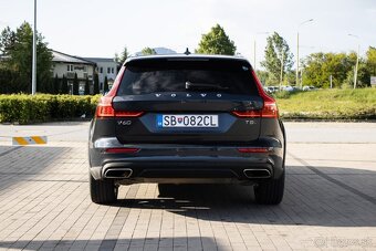 Volvo V60 Cross Country 2.0 AWD 184kW - 10
