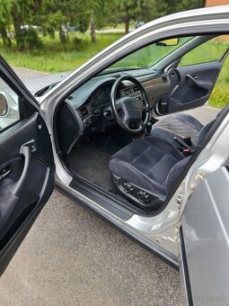 Honda Civic 5D - 10