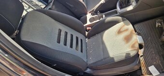 Ford Focus FL 1,6i 74kw kód motora: SHDC - 10