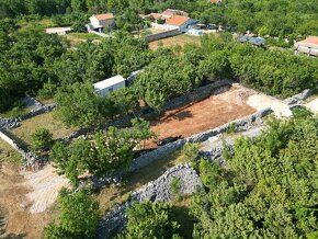 Na predaj pozemok na výstavbu 460m2 ostrov KRK Chorvatsko - 10