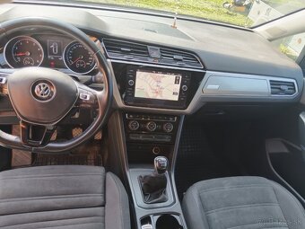 Volkswagen Touran 1,5 TSI - 10