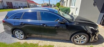 KIA Cee’d Sporty Wagon 1.6 CRDi 136k First Edition A/T - 10
