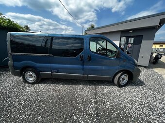 🚐 Opel Vivaro 1.9 CDTI (2007) - 10