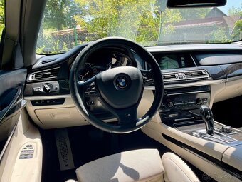 BMW 750d xDrive M-packet - 10