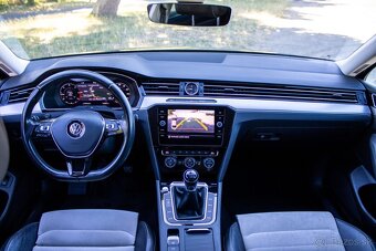 Volkswagen Passat 2.0 TDI BMT Highline 110kW - 10