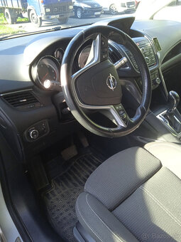 Opel zafira tourer - 10