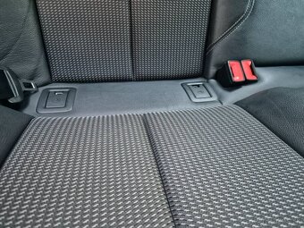 Audi Q2 2.0 TDI quattro S tronic Design - 10