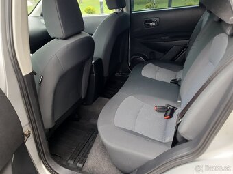 Nissan Qashqai 1.6i Tekna 4x2 (EU5) 86kw 6M - 10