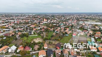 Stavebný pozemok Nesvady, 1038 m2, všetky siete, blízko kúpa - 10