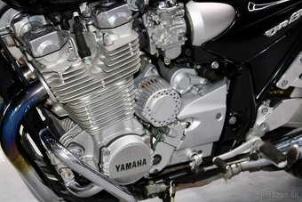 Yamaha XJR 1300 - 10