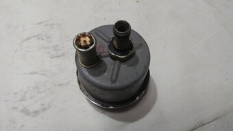 Tlakomer oleja na veterany - 10