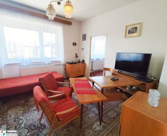 VEĽKÝ RODINNÝ DOM S KRÁSNYM POZEMKOM V OBCI TULČÍK, 2100 m2 - 10