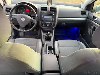Volkswagen Golf V 2.0 TDI 4x4 - 10