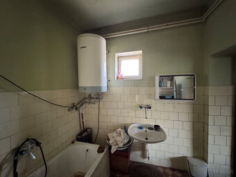 FINREAL ponúka NA PREDAJ 4 izbový rodinný dom v Hurbanove - 10