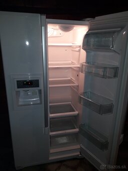 Americká chladnička Ariston - 10