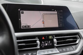 BMW Rad 3 Touring 318i A/T - 10