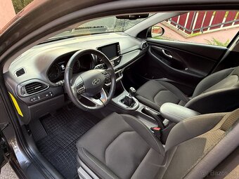 Hyundai i30 CW 1,6 CRDI Family - 10
