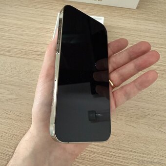 iPhone 14 Pro 256 GB zlatý - 10