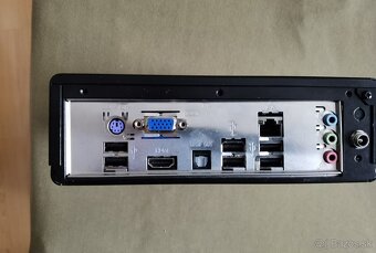 Predám mini-PC ASUS AT3IONT-I Intel Atom 330 1,60Hz 4GB RAM - 10