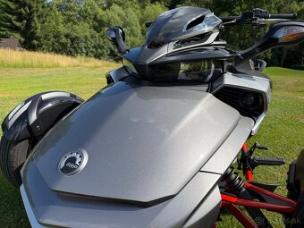 CAN AM SPYDER F3S - 10