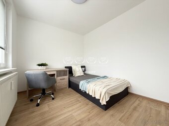 Na prenájom 3 izbový zrekonštruovaný byt KNM - 10