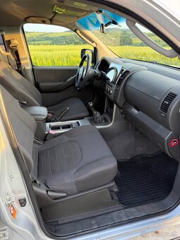 Nissan Pathfinder 2.5 dCI 128kW - 10