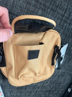 Carhartt taška - horčicová - 10
