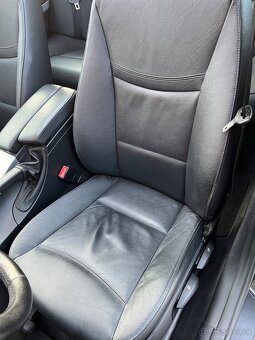 BMW e91 lci 2010 320d x-drive - 10