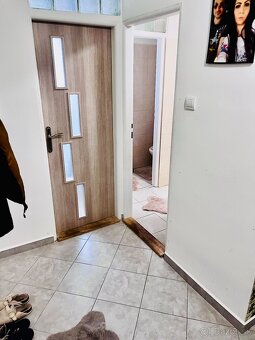 PRIESTRANNÝ 2. izbový byt, 70m2, VT - 10